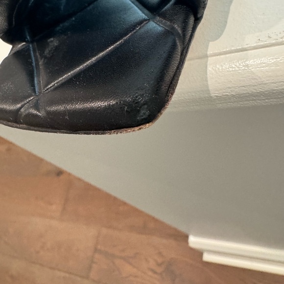Women’s bottega slides - Picture 8 of 8